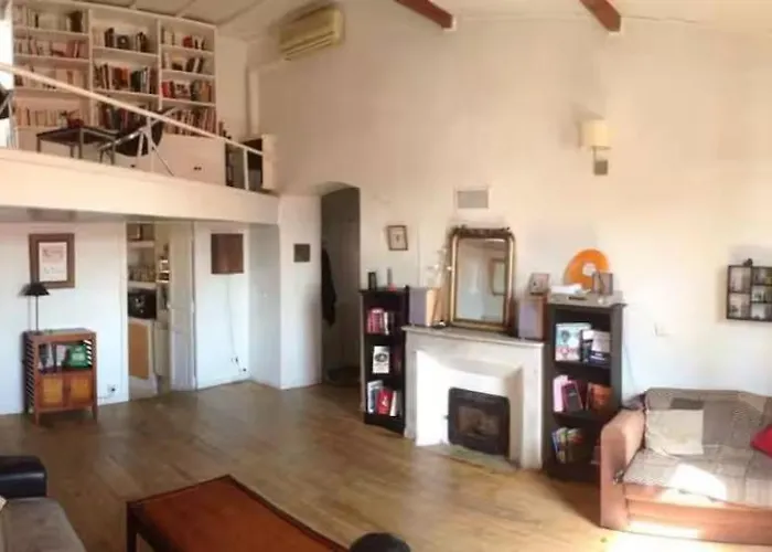 Apartment T4 Terrasses Vieille Ville, *