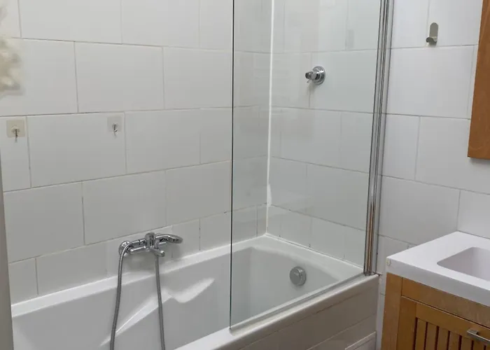 T4 Terrasses Vieille Ville, Apartment *